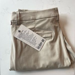 Lululemon Men’s NWT Commission Pant Skinny 32" long 32”